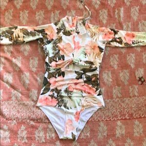 Rip Curl surfsuit size sm